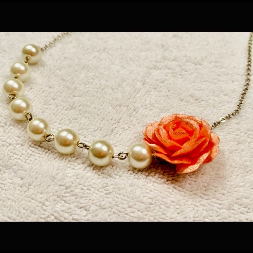 PEARL NECKLACE WITH CORAL ROSE, STERLING SILVER